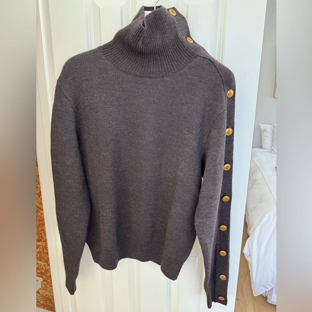 Givenchy XS Brown Button-logo Sweater